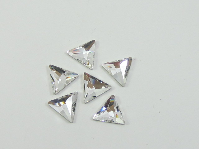 6 pcs. COSMIC DELTA 12.5mm CRYSTAL FLATBACK European Rhinestones